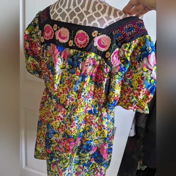 JOHNNY WAS 100% Silk Floral Babydoll Tunic with Embroidery Size M - Picture 3 of 8
